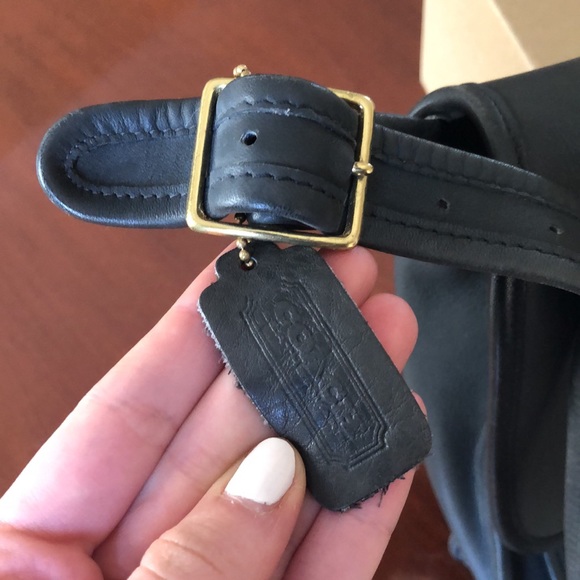 Vintage Coach Messenger Laptop Bag - Black Leather - Picture 3 of 12